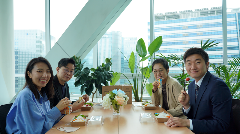 한국문화정보원, 임직원이 함께하는 근로자의 날 행사 추진 사진